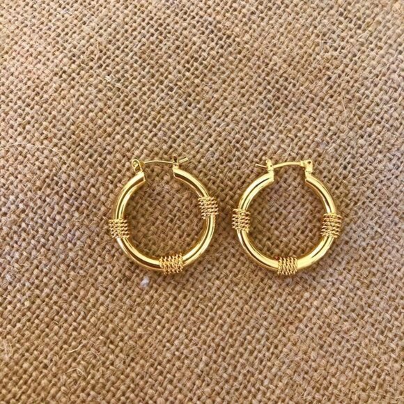 18K Gold Plated Weaved Detail Hoop Earrings - Picture 1 of 7